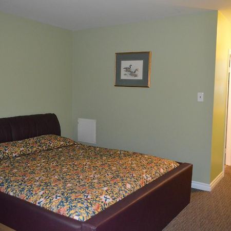 Kitchener Motel Екстер'єр фото