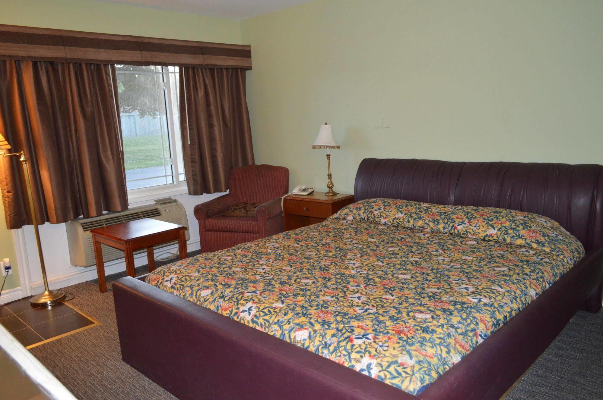 Kitchener Motel Екстер'єр фото