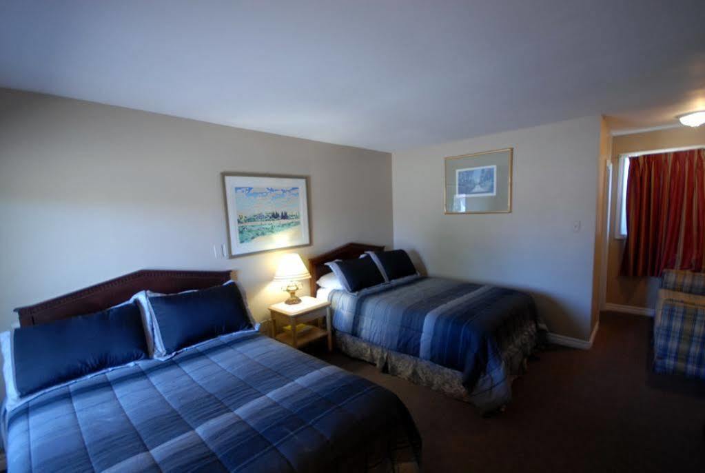 Kitchener Motel Екстер'єр фото